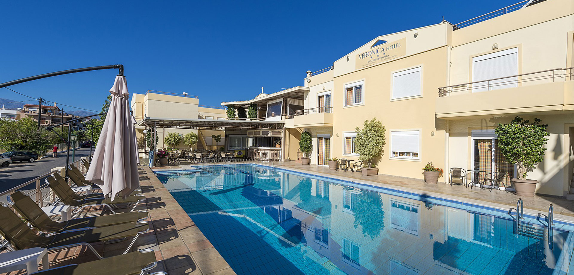 Veronica Hotel